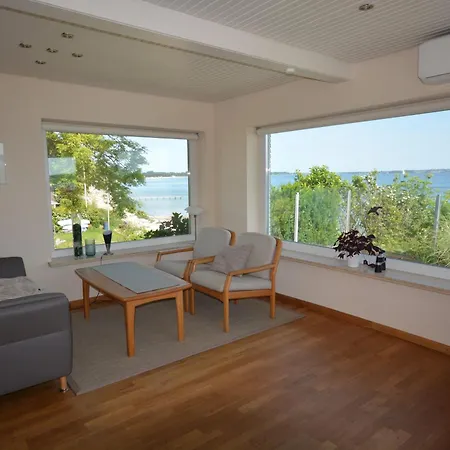 Semesterbostad Haus Utsicht *